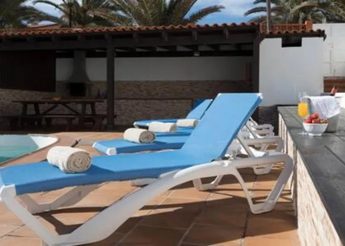 Beachfront San Antonio With Private Heated Pool Bbq In The Heart Of By Amazzzing Travel * Corralejo